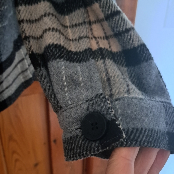 Cropped Shacket - Picture 4 of 7